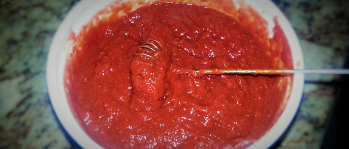 Mybusyretiredlife.com homemade pizza sauce finished pizza sauce