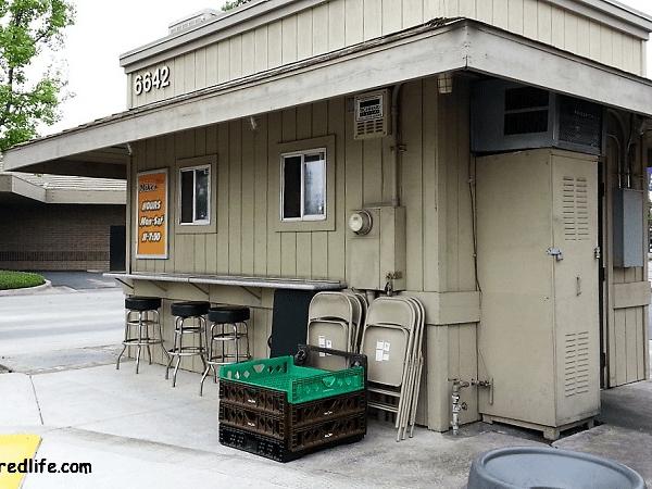 My Lunch in Fresno Mikes Grill Back of building more seating